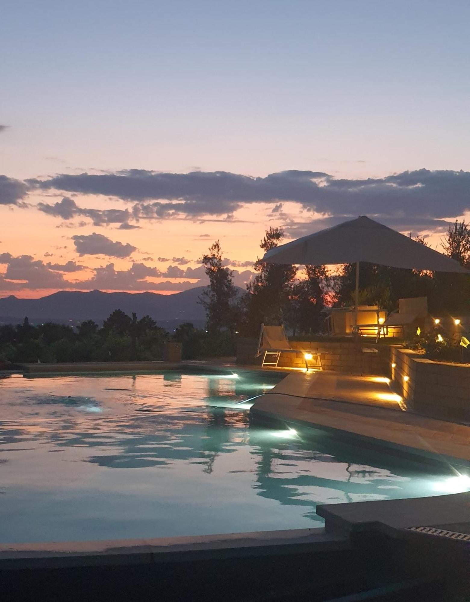 Villa In Campagna Costa Al Bagno 몬토폴리 인 발 다르노 외부 사진
