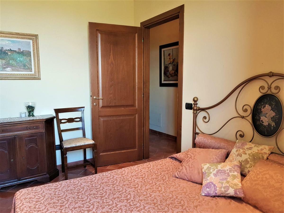 Villa In Campagna Costa Al Bagno 몬토폴리 인 발 다르노 외부 사진