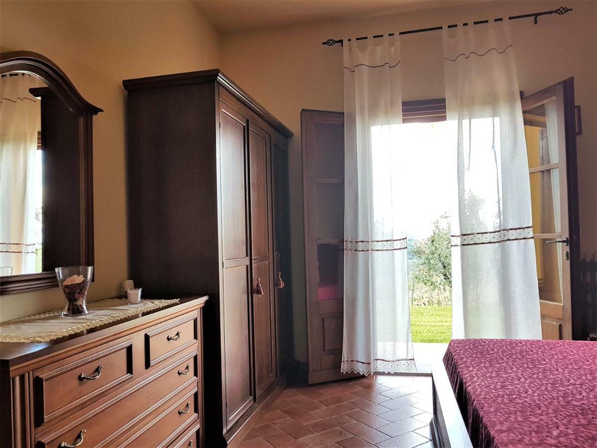 Villa In Campagna Costa Al Bagno 몬토폴리 인 발 다르노 외부 사진
